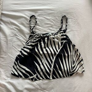 Black & White Palm-Print Spaghetti Strap Crop Top